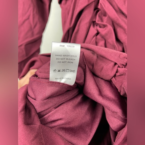 Do + Be maroon mini dress size medium NWT - Picture 9 of 11